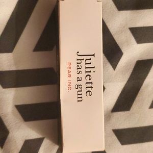 Juliette has a gun Pear INC